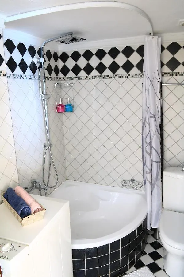 Apartment With Marina View Selanik Yunanistan