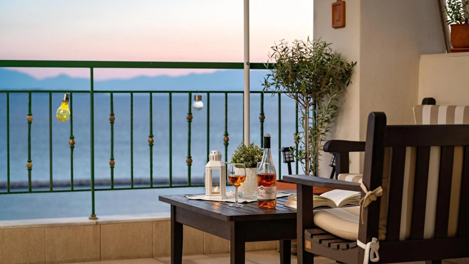 Apartment With Marina View Selanik Yunanistan
