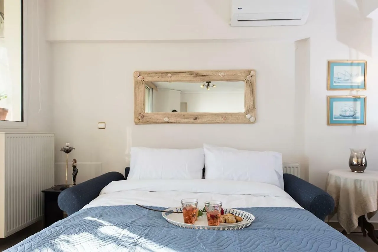 Apartment With Marina View Selanik